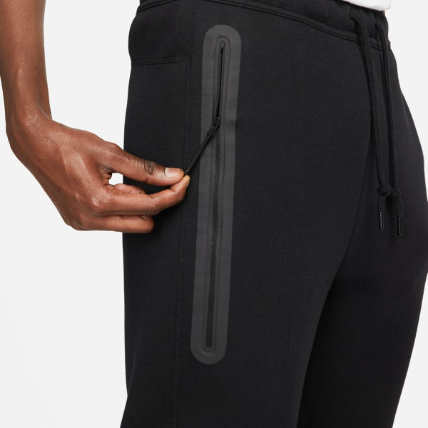 Брюки чоловічі Nike M Nk Tch Flc Jggr (FB8002-010)