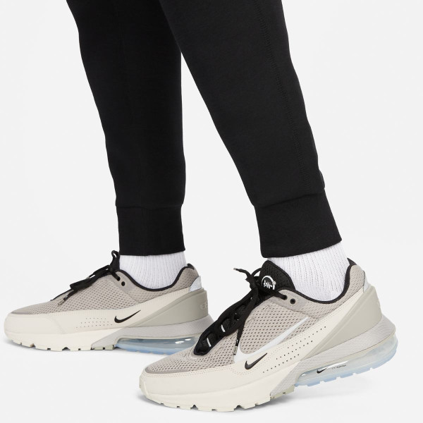 Брюки чоловічі Nike M Nk Tch Flc Jggr (FB8002-010)