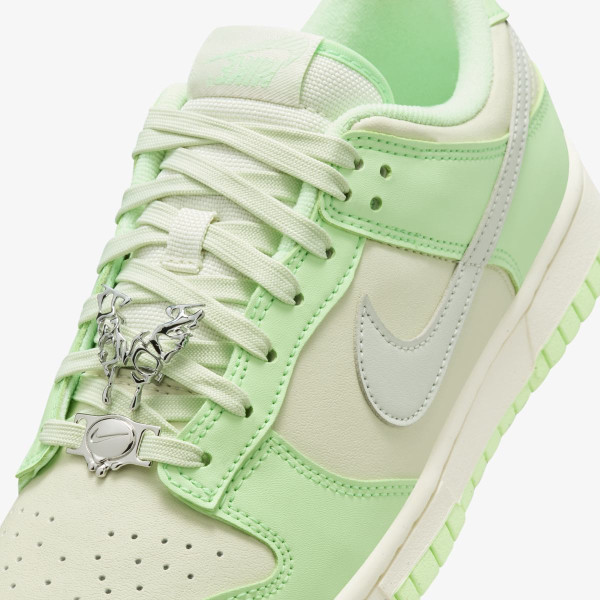 Кросівки жіночі Nike Dunk Low Nn Se (FN6344-001)